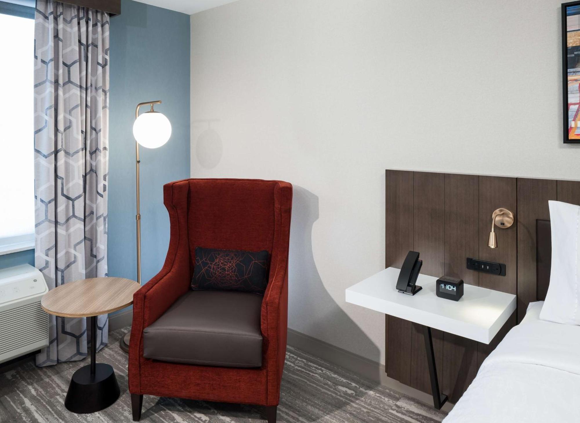Hilton Garden Downtown, Wi Hotel 3*