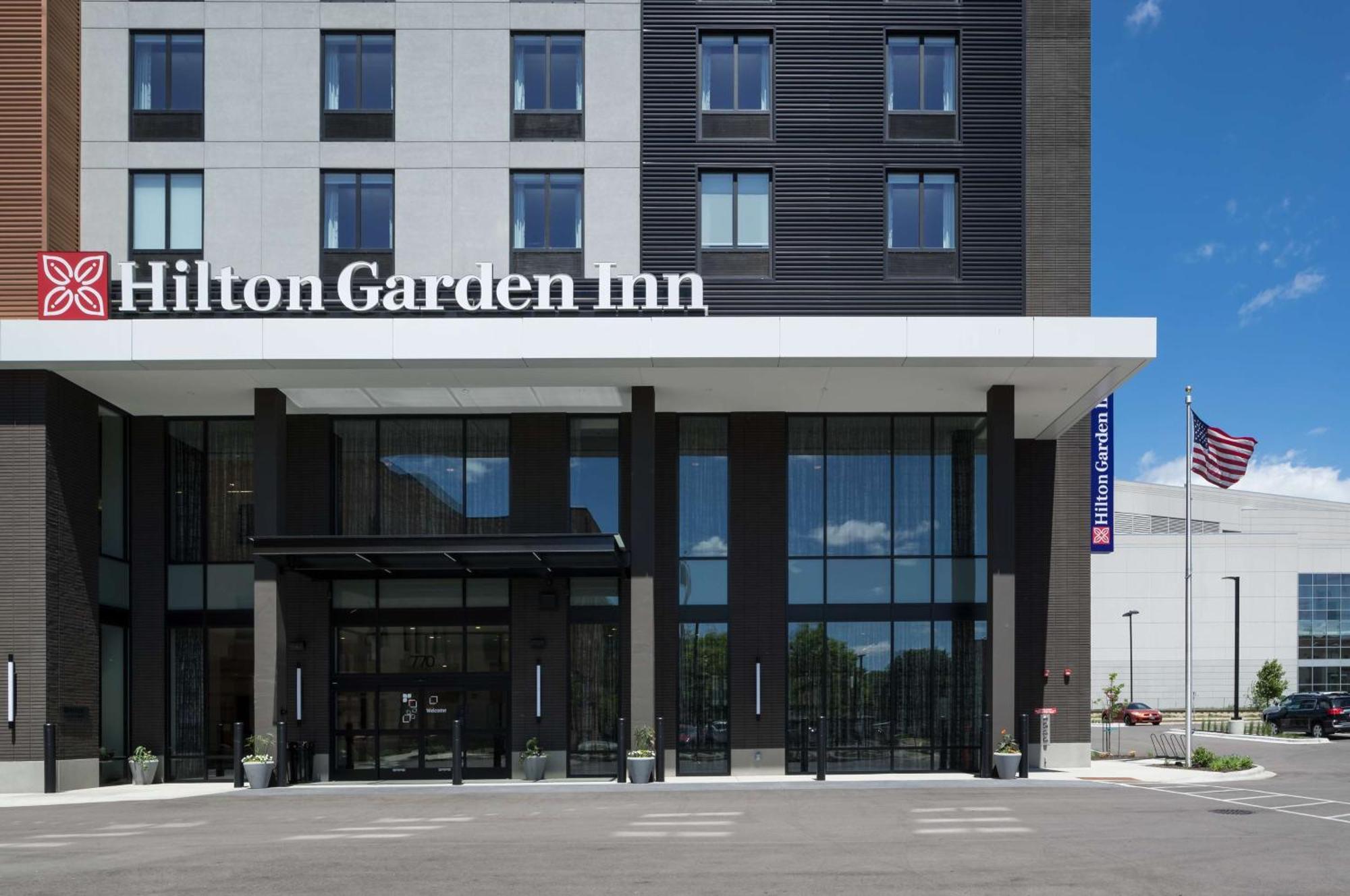 Hilton Garden Downtown, Wi 3*